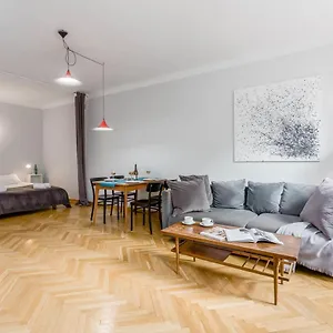 Rent Like - Piwna 45/47 Warszawa